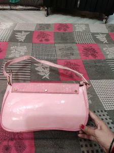 Chic Pink Croc Embossed Shoulder Bag