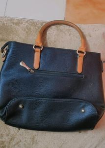 Very Fine Quality Purse