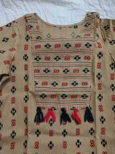 Avaasa Ethnic Printed Kurta with Tassels