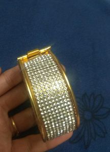 Sparkling Rhinestone Bangle