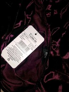 Free delivery 🚚 Burgundy Velvet Mini Dress