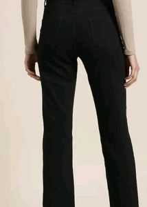 Women Black Regular Fit Jeans