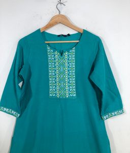 Green Embroidered Kurtas(Women’s)