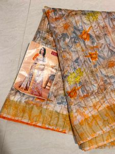 Beautiful  Floral Print Saree🥻✨