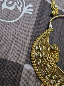 Elegant Gold-Toned Jewelry Set