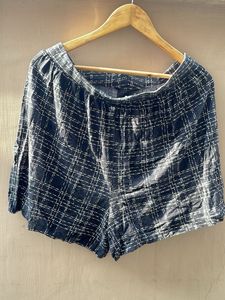 Chic Plaid Shorts