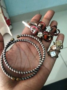 Assorted Women's Jewellery Set