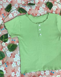 Cute Basic Green Top Stretchable For Women Size M