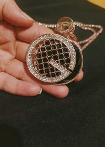 Elegant Rose Gold Round Pendant Necklace