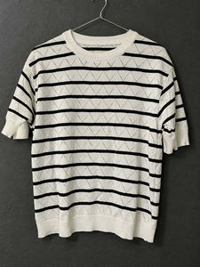 Chic Striped Knit Top