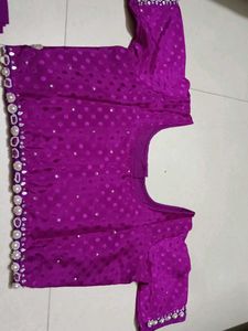 Purple Embellished saree blause with peticot