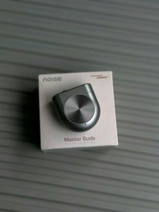 NOISE MASTER BUDS