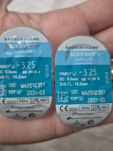 1pair of Bausch + Lomb iConnect Contact Lenses