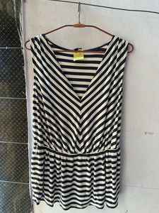 Striped V-Neck Sleeveless Top