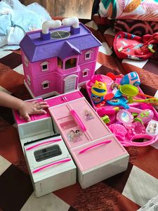Dollhouse & Accessories