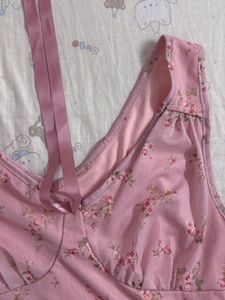 pink dress