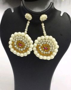 Pearl's Natural eyering hanging korean stylish