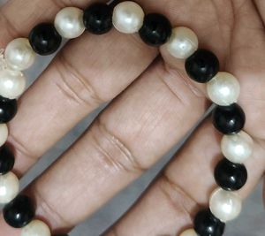 Black &amp; White Beaded Bracelet