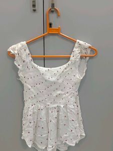 Chic White Heart Print Top
