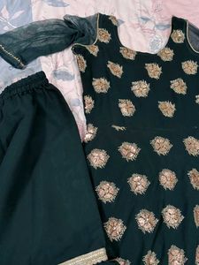 Elegant Dark Green Embellished Kurta