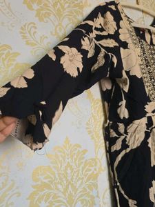 Beautiful Floral Print Kurta