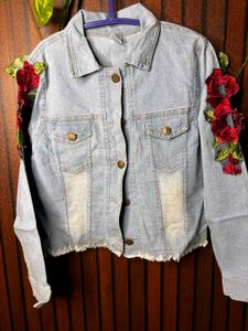 Stylish Denim Jacket with Rose Embroidery
