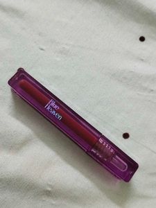 Combo of Makeup remover, lipstick &amp; clip(Freebie)