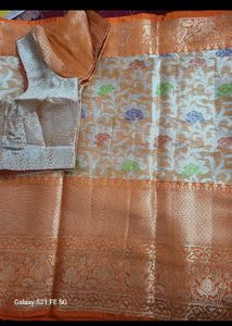 Elegant Floral Pattern Saree with Blouse
