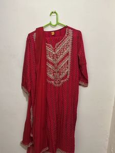 Neeru’s Red L 🔥 kurta With Pallazo And dupatta
