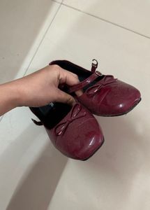 Chic Red Patent Bow Ballerinas