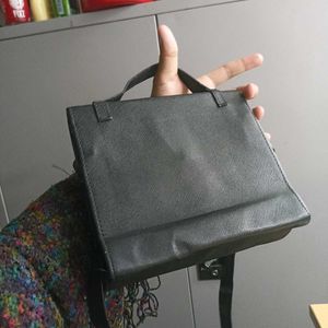 Chic Black Satchel Handbag
