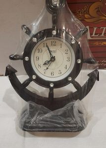 Table Clock ⏰️ - Brown