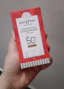 Dot & Key Strawberry Dew Tinted Sunscreen SPF 50+