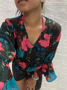 Multicolour V -neck Top