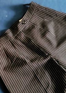 Striped Skirt - Chic &amp; Stylish❤️