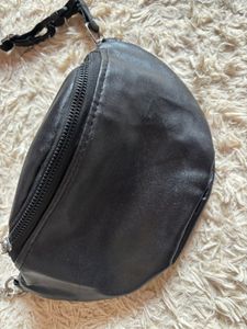Chic Black Faux Leather Fanny Pack with Chain Stra