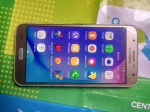 Samsung J7 4g Vintage Phone