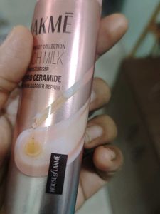 Lakme Peach Milk Light Moisturiser 2% Pro