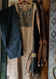 clearence INDIE PICKS Elegant weaved  SUIT dupatta