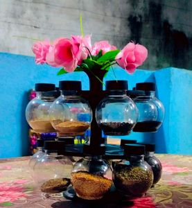 Revolving Spice Rack - 16 Jars but 1 jar is missin