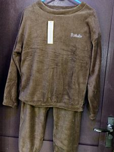 Woolen Night Suit