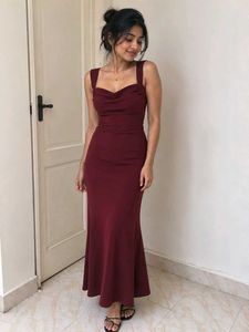 Elegant Maroon Ruched Mermaid Dress