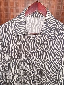 Stylish Print Button-Up Shirt🖤
