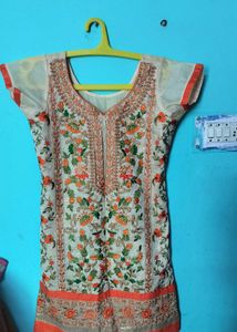 Embroidered suit set