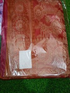 Elegant Red &amp; Gold Banarasi Silk Saree