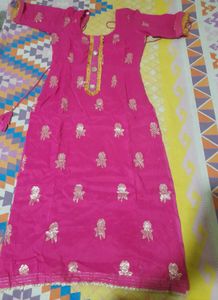 Beautiful Pink Kurta with Golden Embroidery