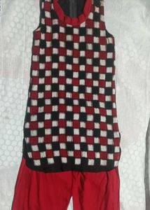 Stylish Checked Kurta Set