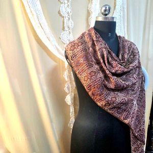 Elegant Paisley Pattern Stole