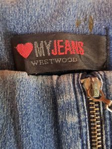 Blue Denim Jeans with Zipper Ankle Detail
