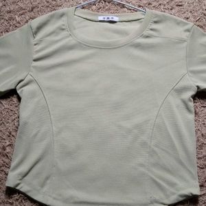 Solid Color Cropped Tee